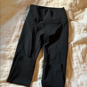 Lululemon High Waisted Cropped Leggings